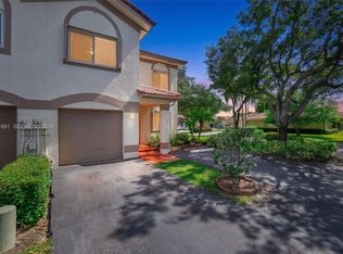 937 NW 104th Way, Pompano Beach, FL 33071