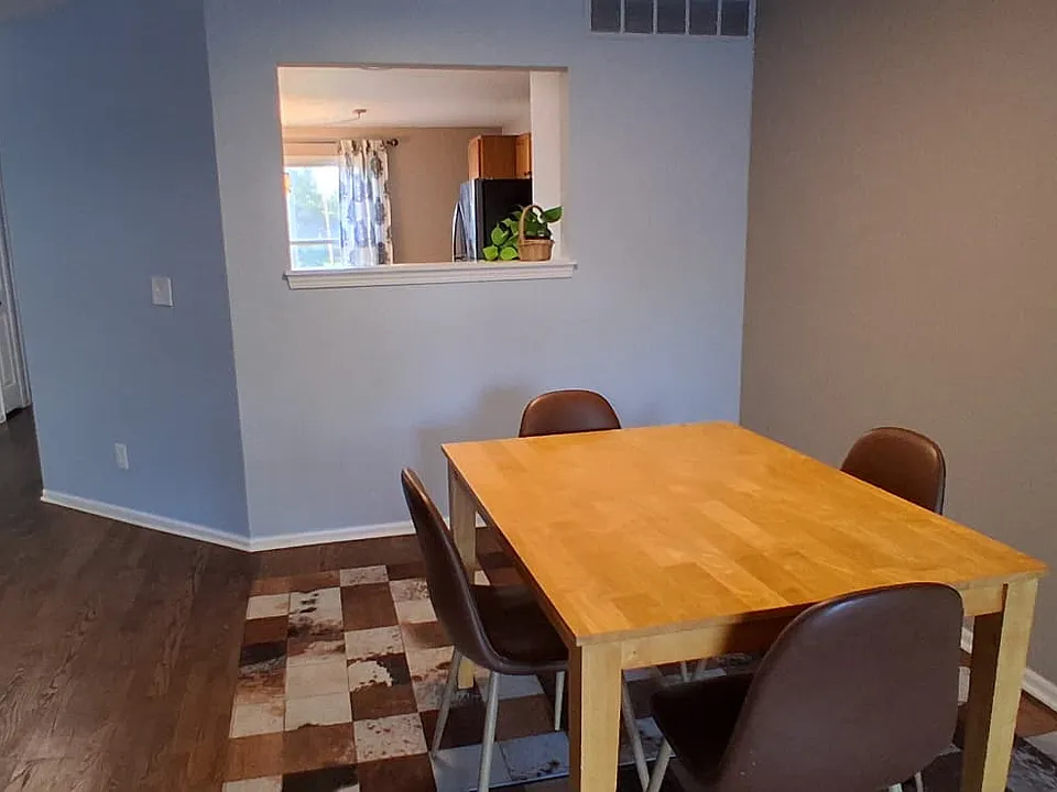 49 W Euclid St #2