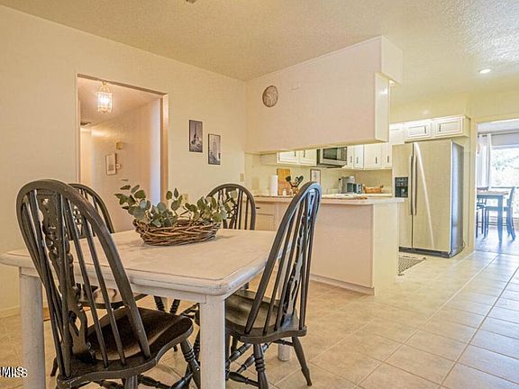 3rd image of 6944 Escondido Dr