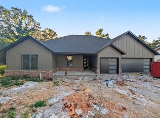 4 Constance Cir, Bella Vista, AR 72714