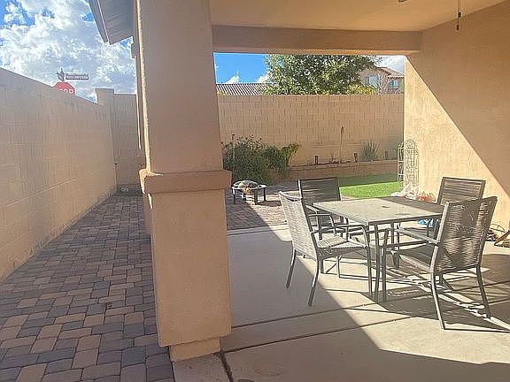 4th image of 572 W Camino Parrilla