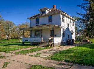 1020 E Main St, Clinton, IL 61727