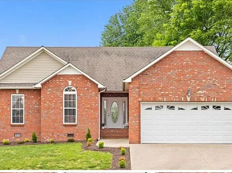1st image of 2825 Brewster Dr