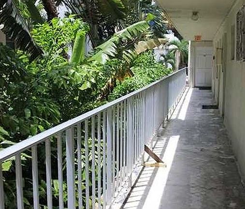 3rd image of 1575 Euclid Ave #2003
