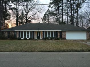 164 Cedar Dr, Columbus, MS 39705