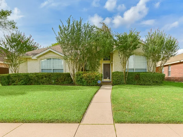 909 Dawson St, Cedar Hill, TX 75104