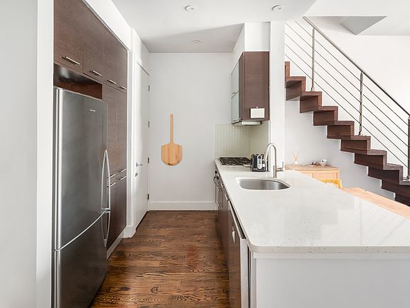 5th image of 136 Saint Marks Pl APT 5A