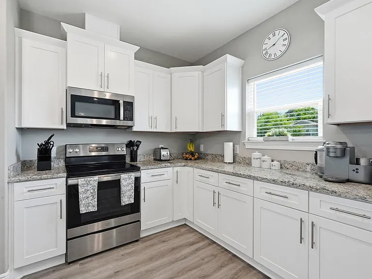 2331 Hadleigh Hills Ct — Photo 8
