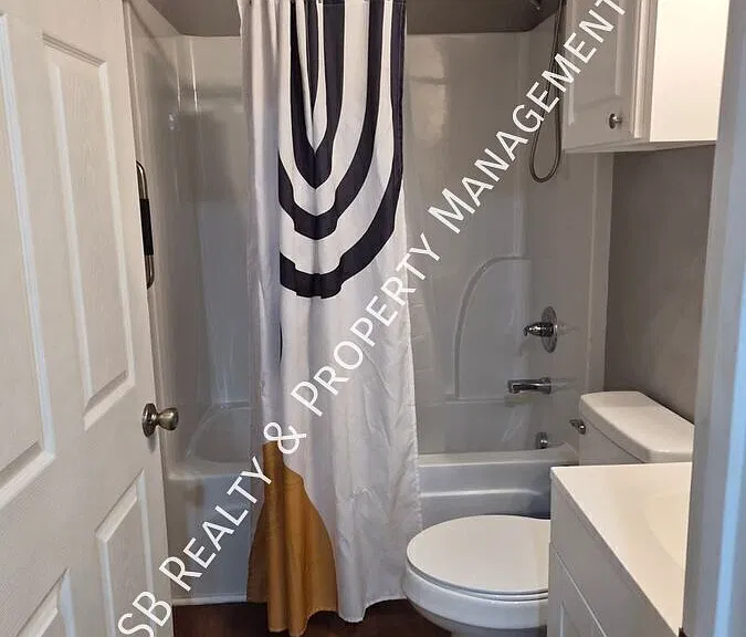 109B Alcorn St — Photo 14
