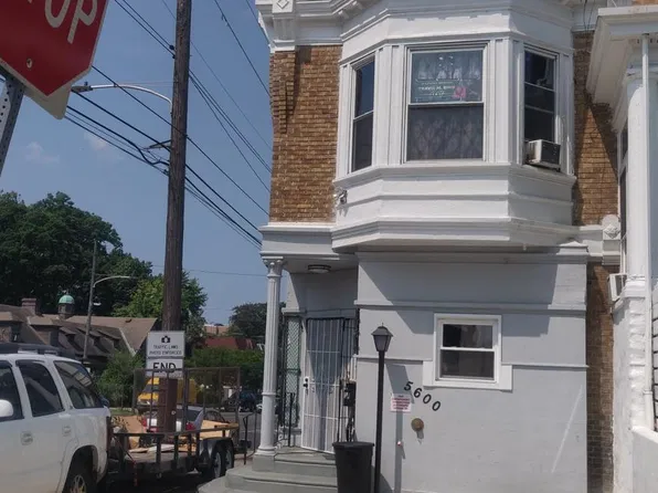 5600 N Sydenham St, Philadelphia, PA 19141