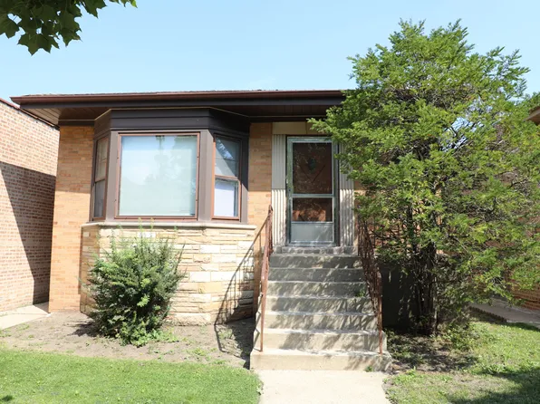 2530 W Pratt Blvd, Chicago, IL 60645