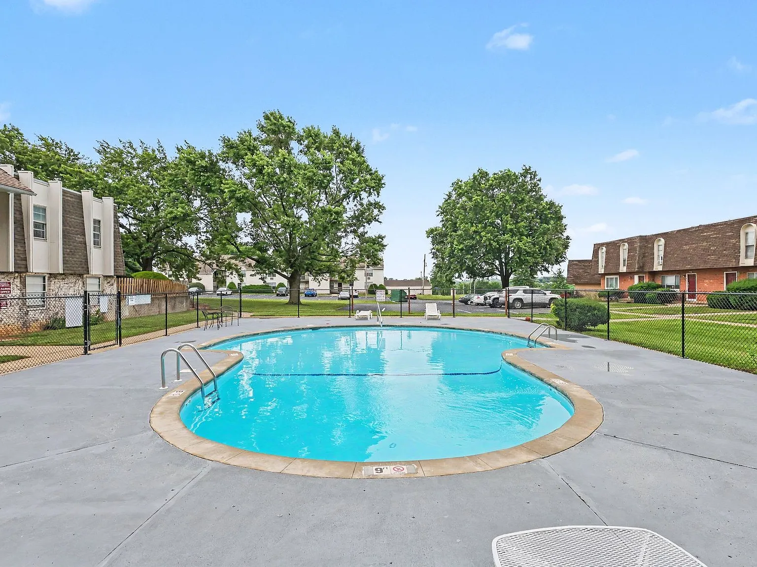 Apartments at Georgetown — Photo 3