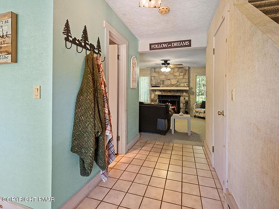 4th image of 525 Rondaxe Ln