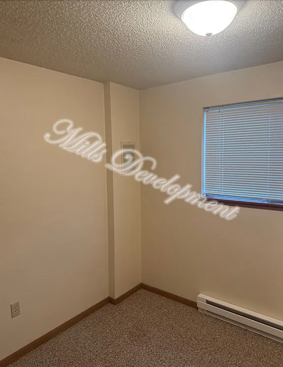 3 bed, 1080 sqft, $1,190 — Photo 4
