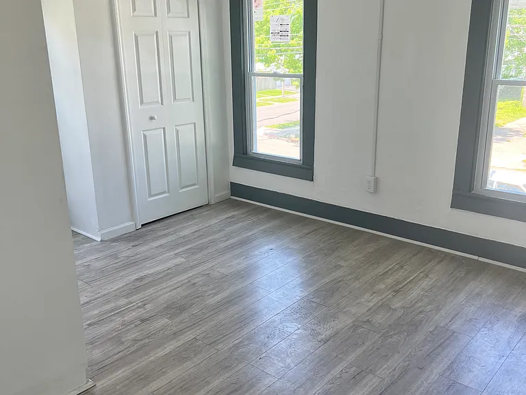 29 Neil St — Photo 11