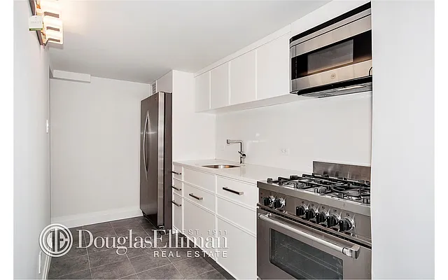 Rented by Douglas Elliman | media 1