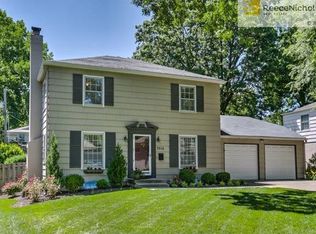 7514 Fairway St, Prairie Village, KS 66208