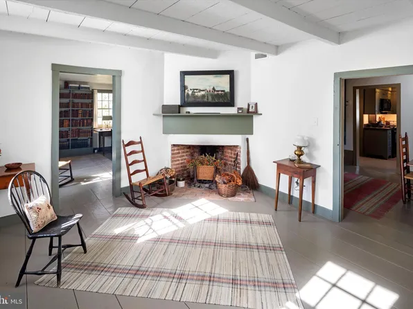 612 Ye Greate St, Greenwich, NJ 08323