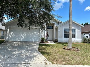 138 Sir Phillips Dr, Davenport, FL 33837