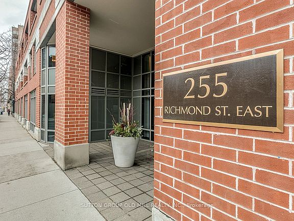 2nd image of 255 Richmond St E #Penthouse 2