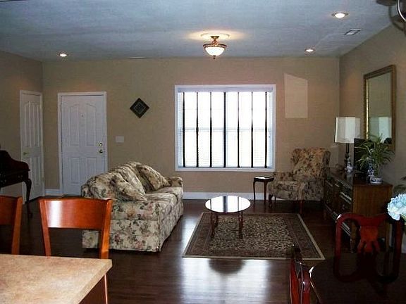 2nd image of 2805 Homestead Dr
