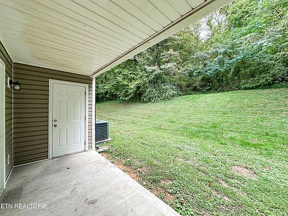 3rd image of 4707 Forest Landing Way