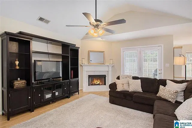 123 Saint Charles - 123 — Photo 3