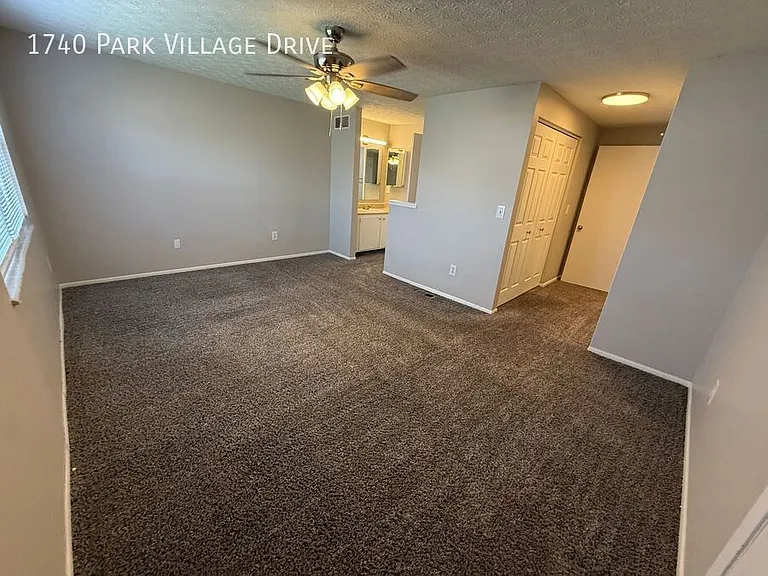 1740 Park Village Dr — Photo 17