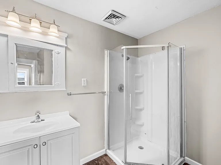 135 Weyand Ave #3 — Photo 8