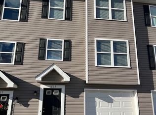 1725 Matthew Dr, York, PA 17404