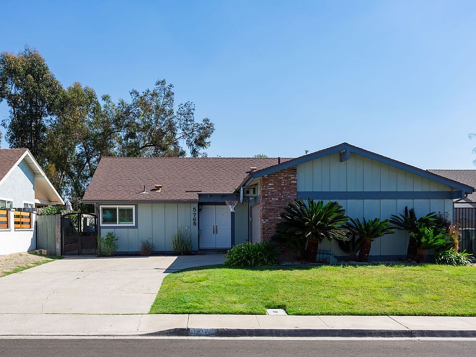 1st image of 5765 Avenida Sanchez