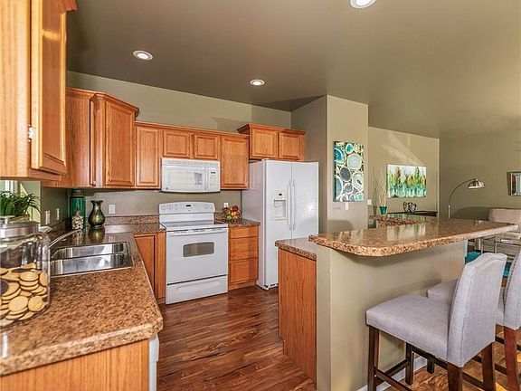 5th image of 6641 Cove Creek Dr