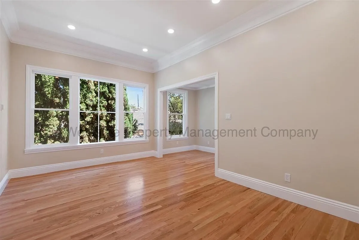 1 bed, 625 sqft, $2,995 — Photo 2
