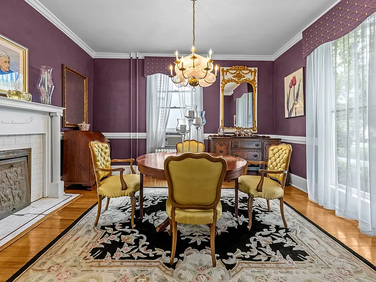 Timeless Ghent Home features charm and elegance in Historic Stockley Gardens — Photo 8