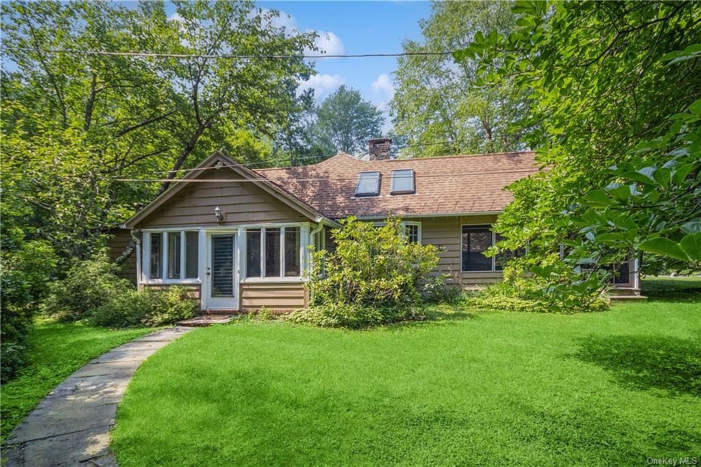 4 Summit Lane, Carmel, NY 10512 MLS H6260084 Zillow