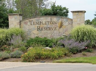10 Templeton Dr, Oak Brook, IL