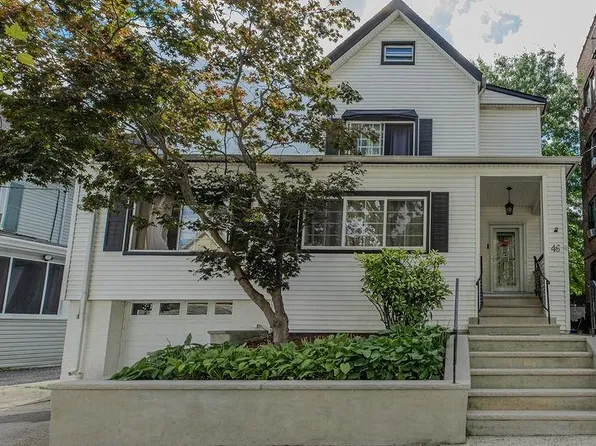 46 W 43rd St, Bayonne, NJ 07002