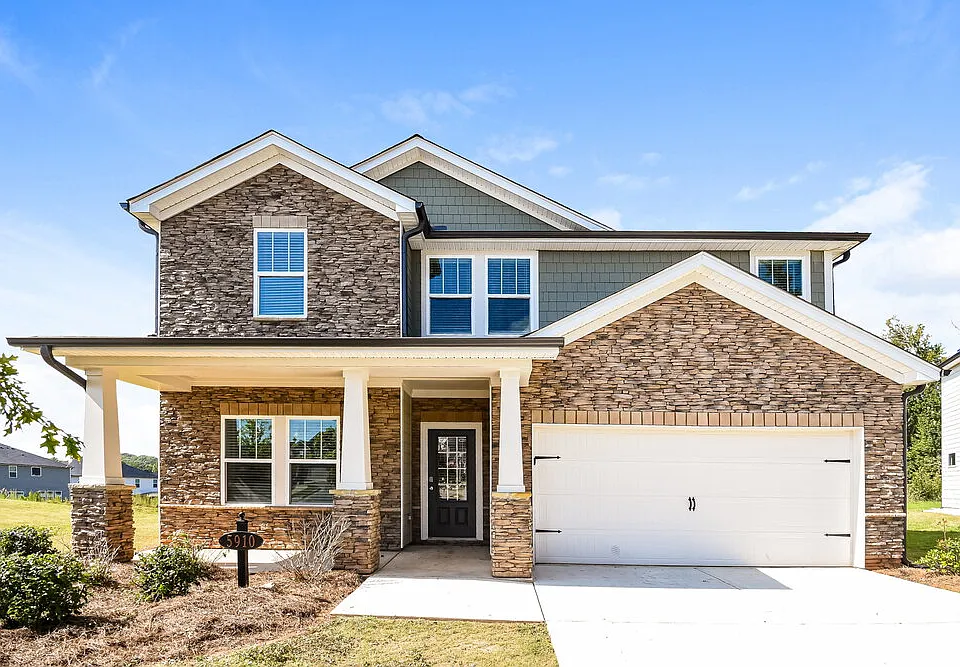 5910 Green Ash Ct