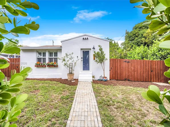 250 NW 40th Ave, Miami, FL 33126