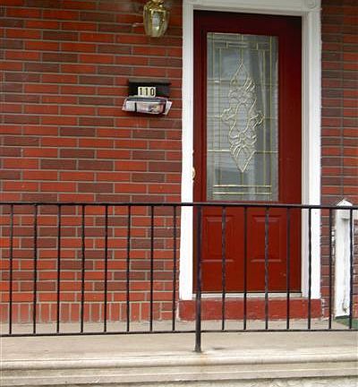 2nd image of 110 E Raspberry St