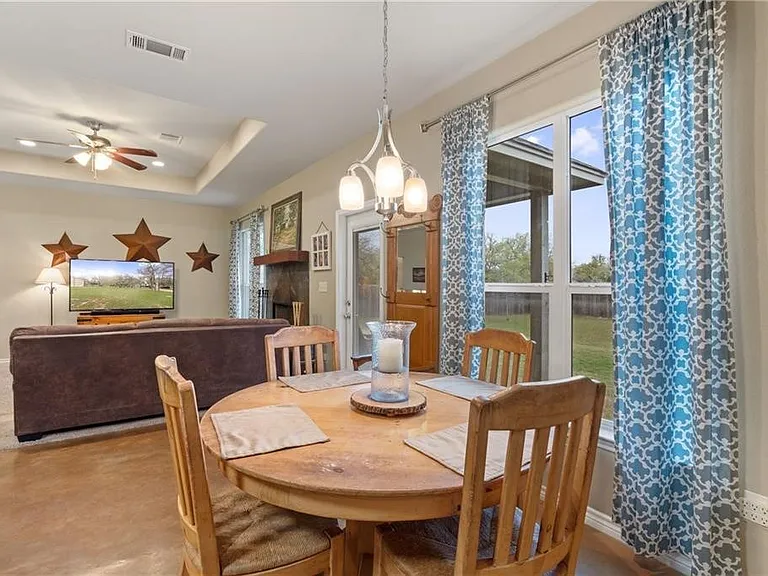 107 E Dawn Dr — Photo 6