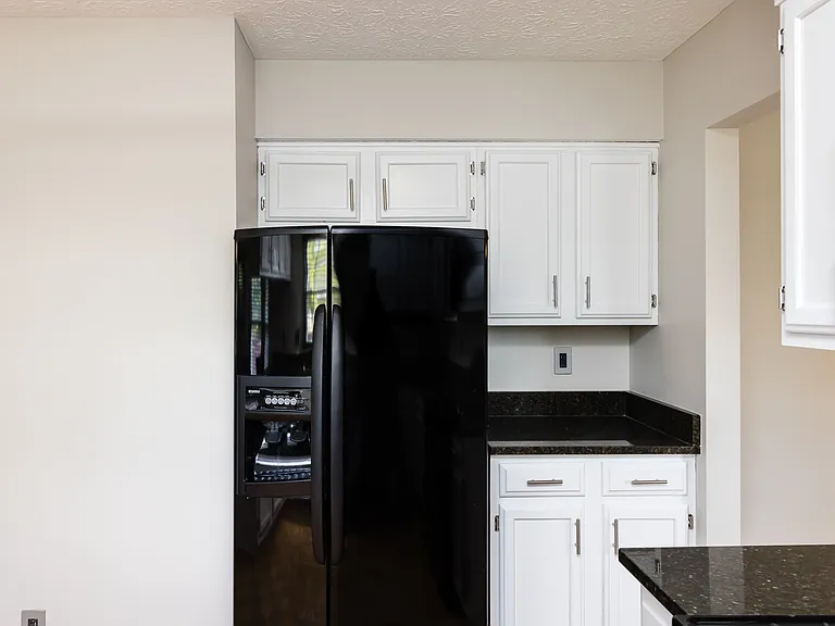 6085 Tara Hill Dr — Photo 15