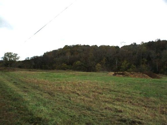 3rd image of 798 Red Tuttle Rd