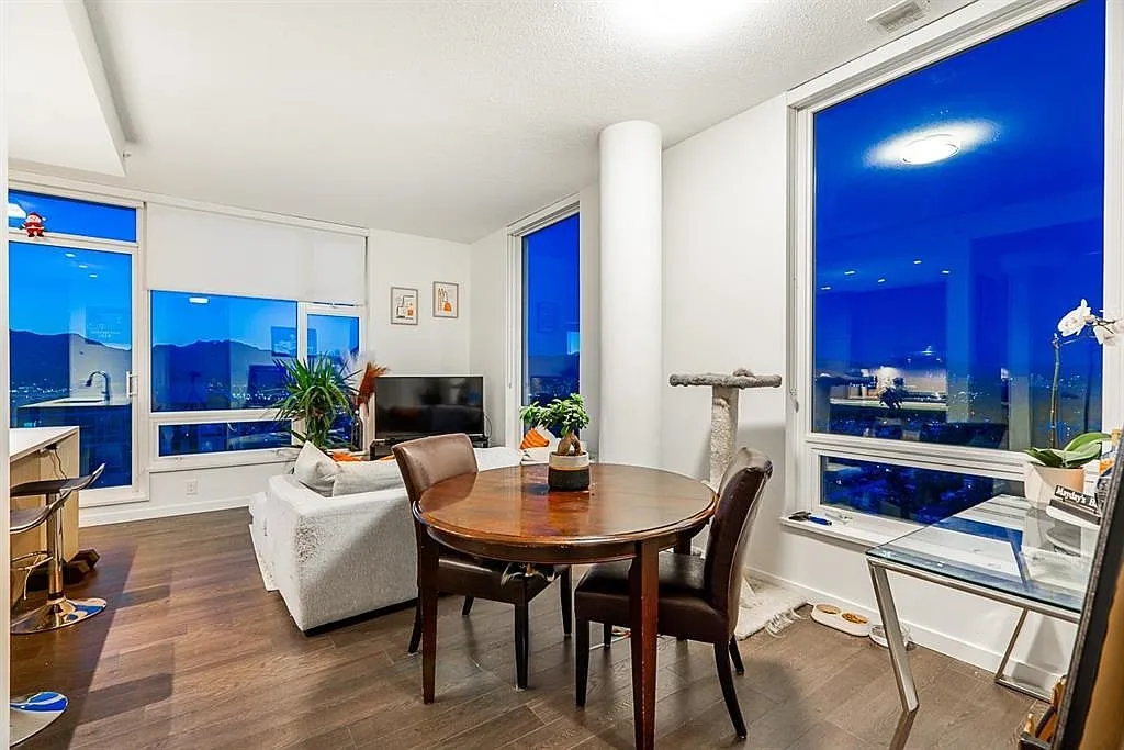 2 bed, 938 sqft, $3,200 — Photo 1