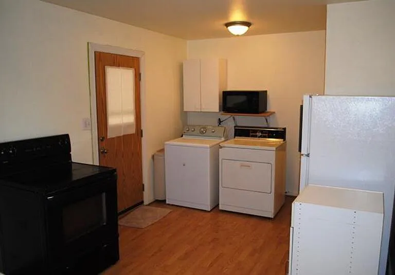3708 S Perry St — Photo 5