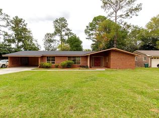110 Fairway Dr, Valdosta, GA 31605