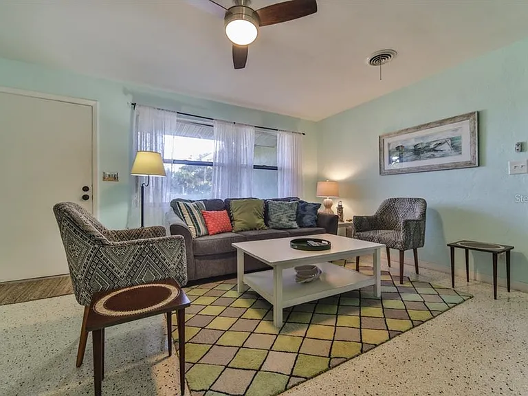 141 Beau Rivage Dr — Photo 5