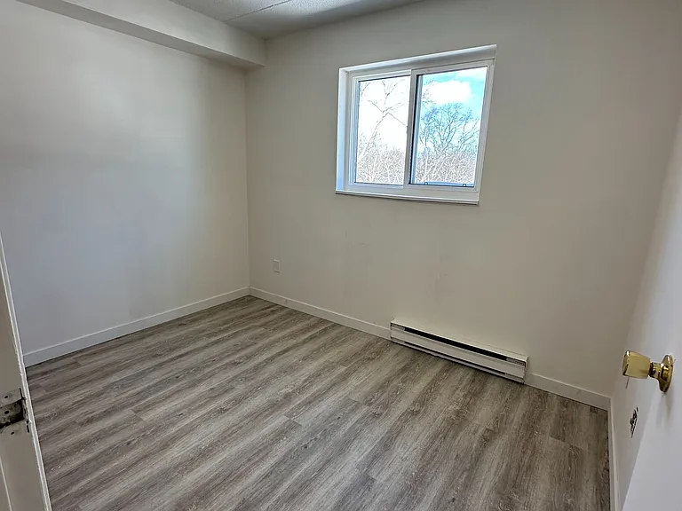 555 Oxford St #201 — Photo 7