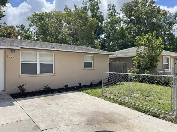 1007 8th St W, Bradenton, FL 34205