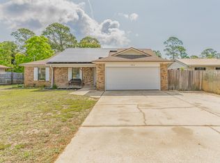 111 Ridgewood Ave, Mary Esther, FL 32569